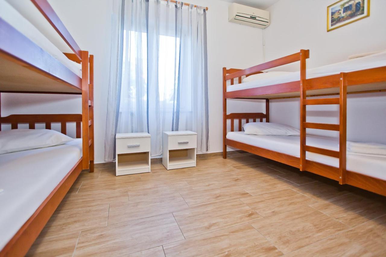Luka'S Lodge Guesthouse & Hostel Hvar Town Kültér fotó